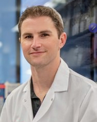 Image of IBS student Dennis Copertino